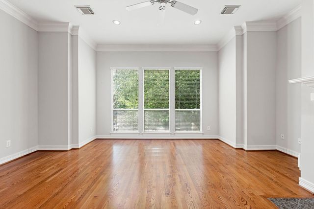 416 Mcgowen Street, Houston, TX 77006