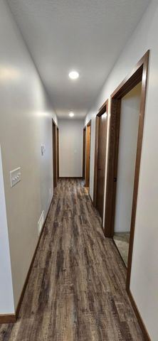 610 E 4th Street, Albert Lea, MN 56007