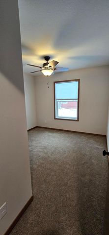 610 E 4th Street, Albert Lea, MN 56007