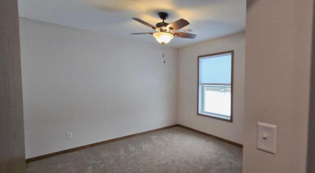 610 E 4th Street, Albert Lea, MN 56007