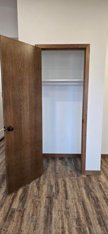 610 E 4th Street, Albert Lea, MN 56007