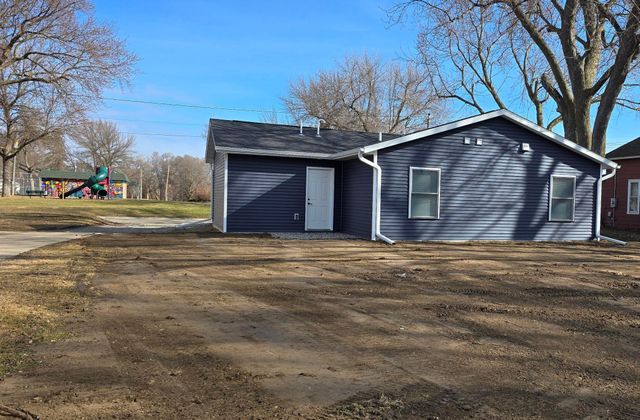 610 E 4th Street, Albert Lea, MN 56007