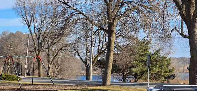 610 E 4th Street, Albert Lea, MN 56007