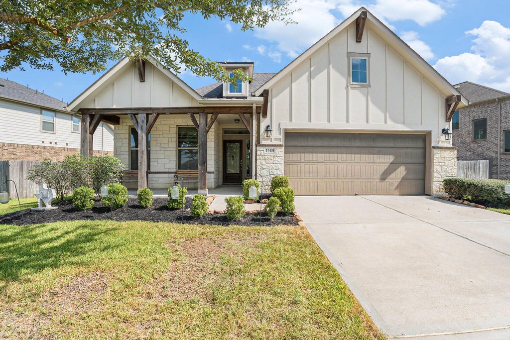 17438 Farm Pasture Trail, Hockley, TX 77447