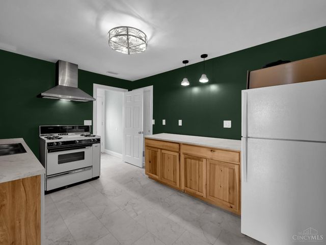 4927 Prospect Avenue, Blue Ash, OH 45242