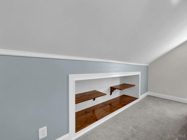 4927 Prospect Avenue, Blue Ash, OH 45242