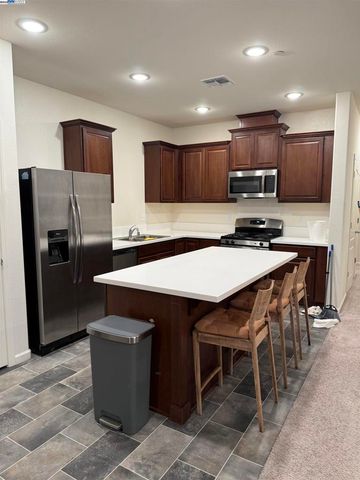 4246 Freemark Ave, Merced, CA 95348