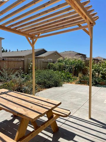 4246 Freemark Ave, Merced, CA 95348