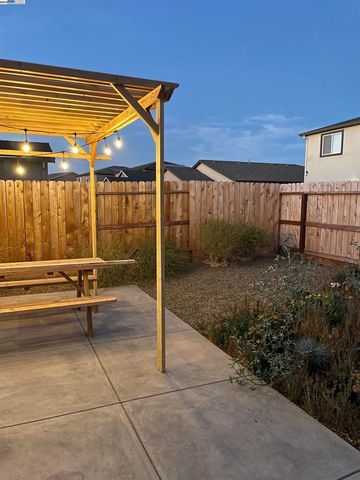 4246 Freemark Ave, Merced, CA 95348