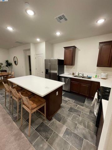 4246 Freemark Ave, Merced, CA 95348