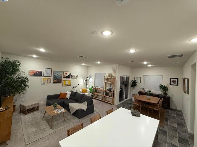 4246 Freemark Ave, Merced, CA 95348