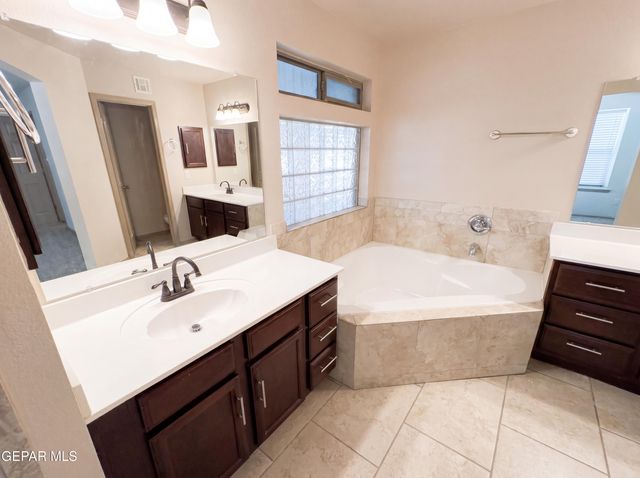 1336 SUNNY SKY Place, El Paso, TX 79928