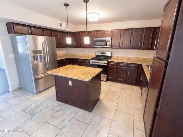 1336 SUNNY SKY Place, El Paso, TX 79928