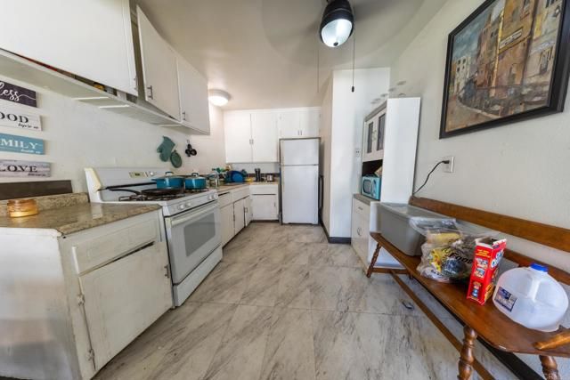 1109 E Lexington, El Cajon, CA 92019