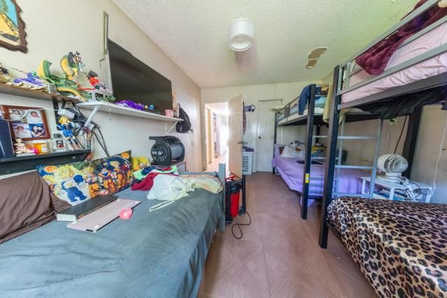 1109 E Lexington, El Cajon, CA 92019