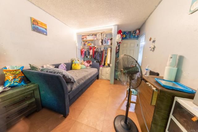 1109 E Lexington, El Cajon, CA 92019