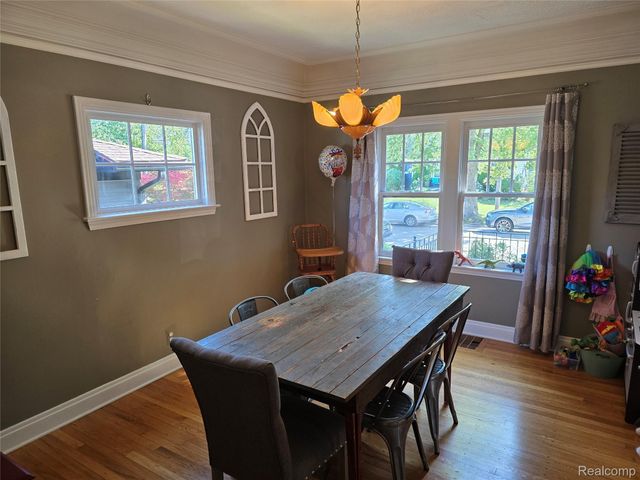 116 S Kenwood Avenue, Royal Oak, MI 48067