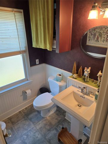 116 S Kenwood Avenue, Royal Oak, MI 48067