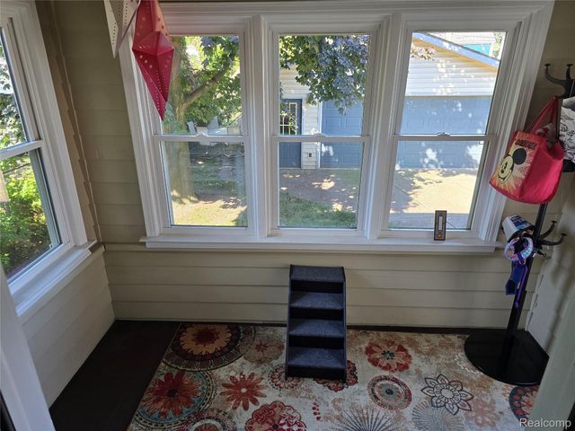116 S Kenwood Avenue, Royal Oak, MI 48067