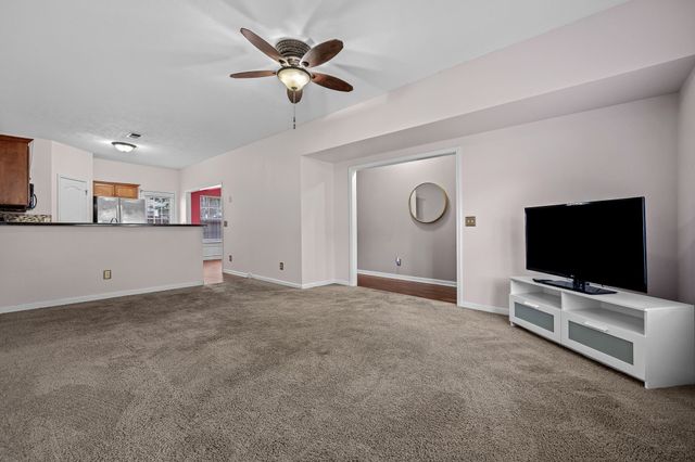 284 Meigs Dr Apt J66, Murfreesboro, TN 37128