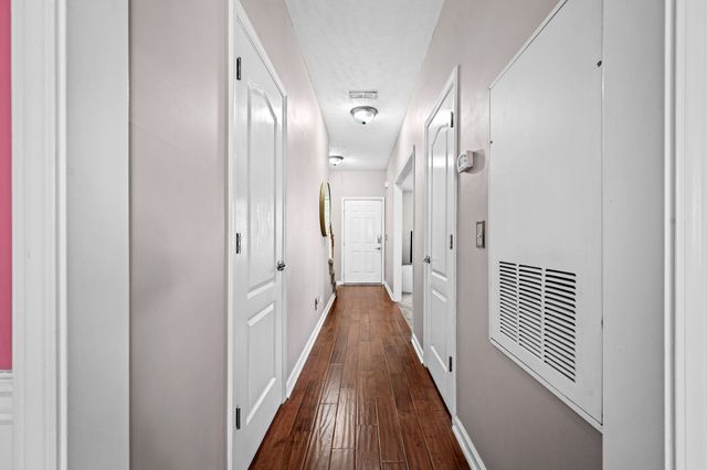 284 Meigs Dr Apt J66, Murfreesboro, TN 37128