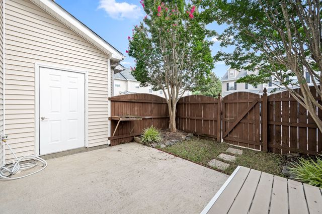 284 Meigs Dr Apt J66, Murfreesboro, TN 37128