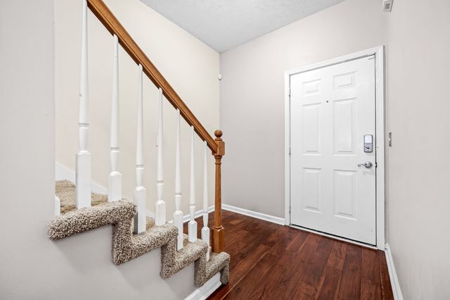 284 Meigs Dr Apt J66, Murfreesboro, TN 37128