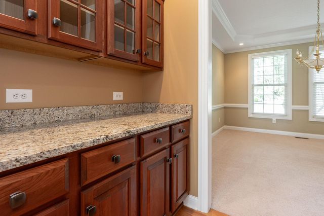5816 Heritage Lakes Drive, Hilliard, OH 43026