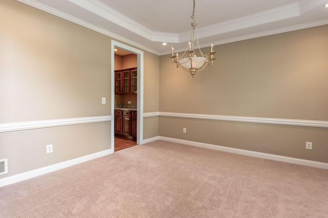 5816 Heritage Lakes Drive, Hilliard, OH 43026