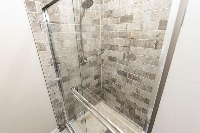 5816 Heritage Lakes Drive, Hilliard, OH 43026