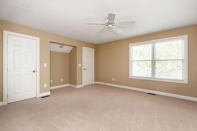 5816 Heritage Lakes Drive, Hilliard, OH 43026