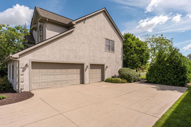 5816 Heritage Lakes Drive, Hilliard, OH 43026
