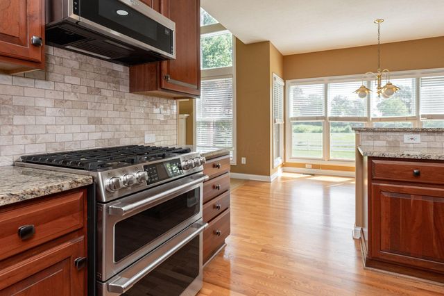 5816 Heritage Lakes Drive, Hilliard, OH 43026