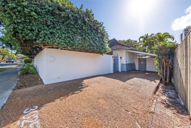 3025 Diamond Head Road, Honolulu, HI 96815