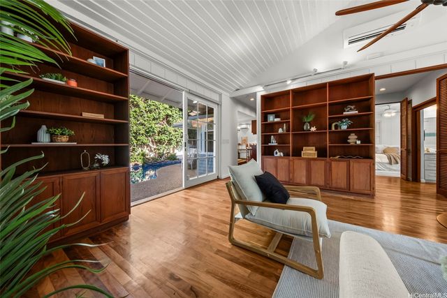 3025 Diamond Head Road, Honolulu, HI 96815