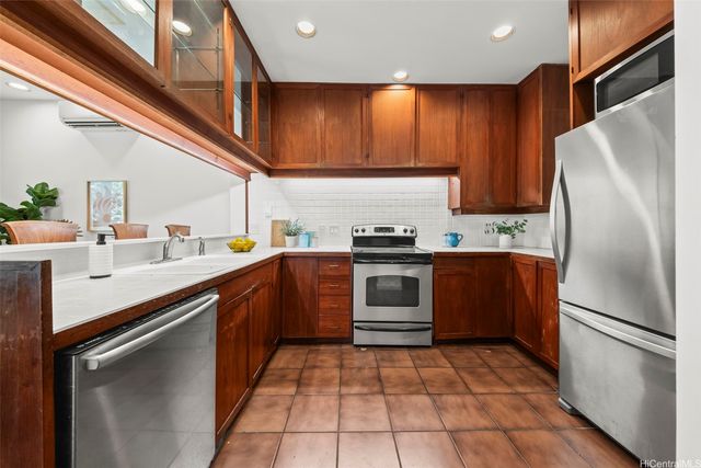 3025 Diamond Head Road, Honolulu, HI 96815