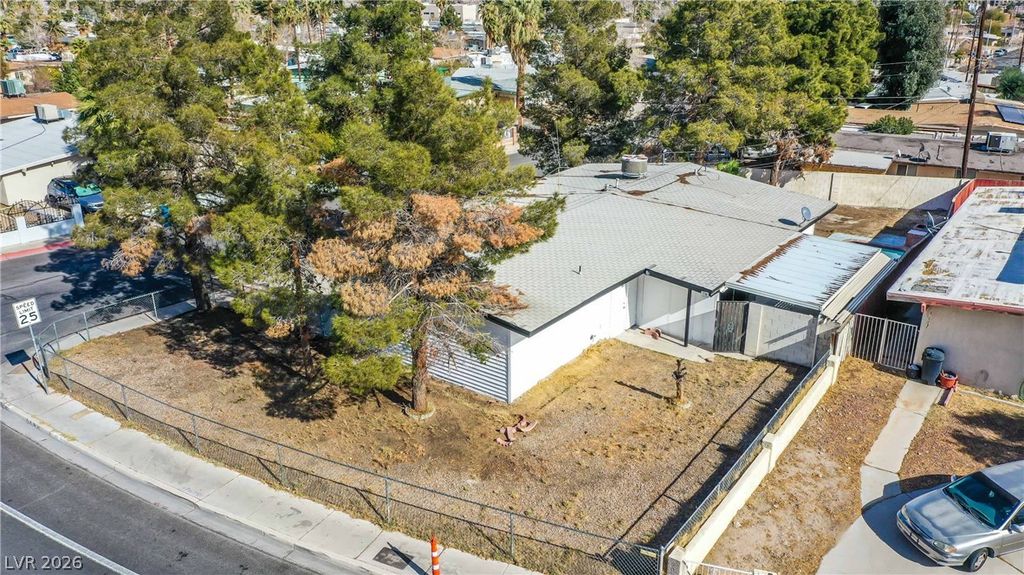 612 Bruce Street, Las Vegas, NV 89101 — photo 3