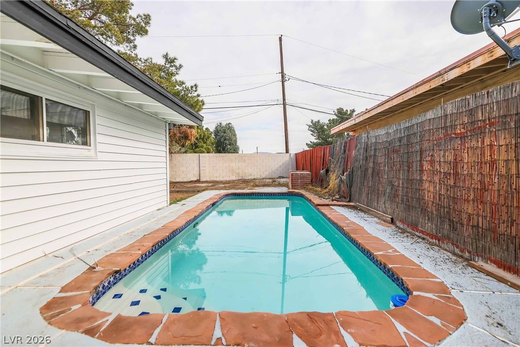 612 Bruce Street, Las Vegas, NV 89101 — photo 5