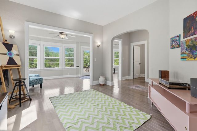 1350 Laurel Avenue, Saint Paul, MN 55104