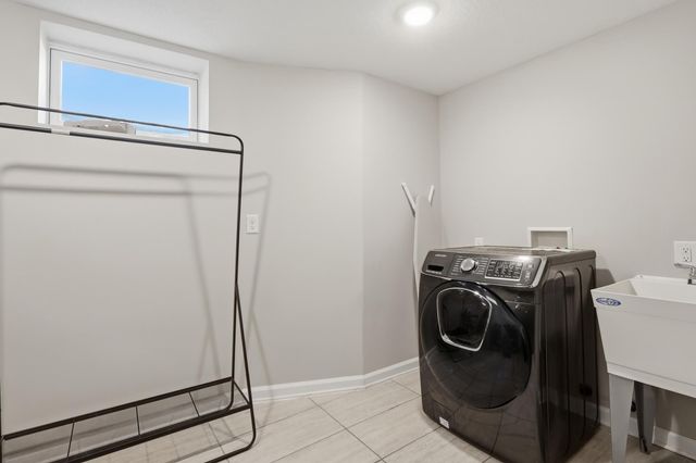 1350 Laurel Avenue, Saint Paul, MN 55104