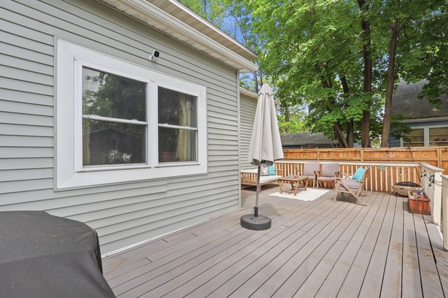 1350 Laurel Avenue, Saint Paul, MN 55104