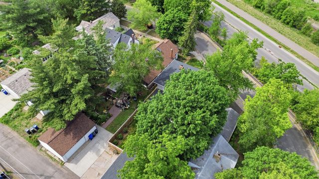 1350 Laurel Avenue, Saint Paul, MN 55104