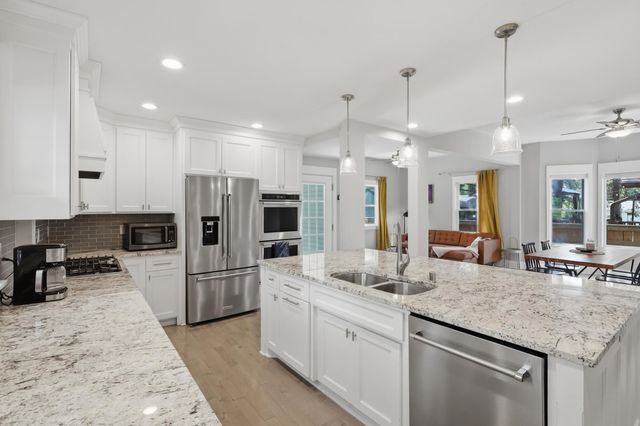 1350 Laurel Avenue, Saint Paul, MN 55104