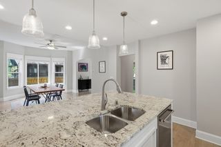 1350 Laurel Avenue, Saint Paul, MN 55104