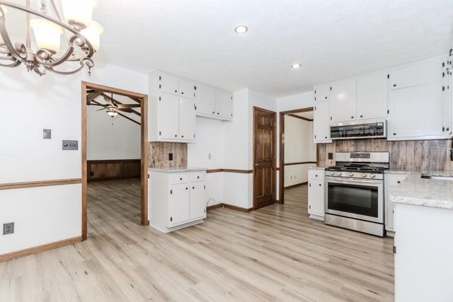 3156 Laurel Way, Snellville, GA 30078