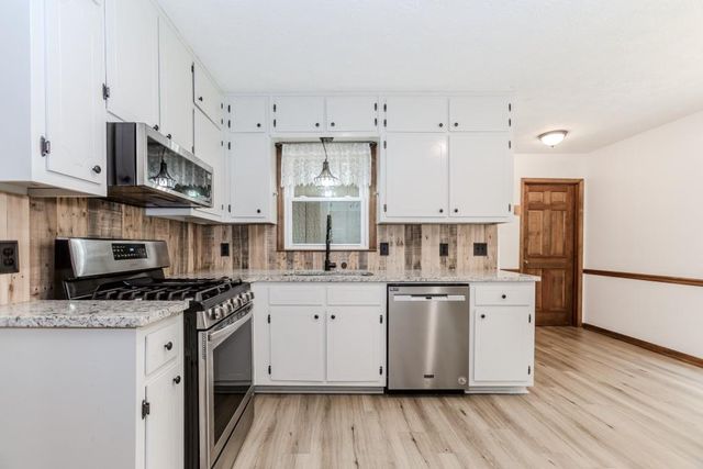 3156 Laurel Way, Snellville, GA 30078