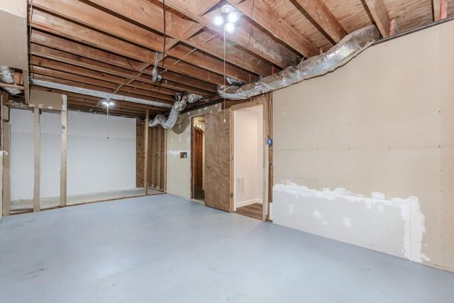 3156 Laurel Way, Snellville, GA 30078