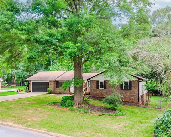 3156 Laurel Way, Snellville, GA 30078