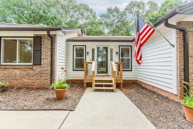 3156 Laurel Way, Snellville, GA 30078