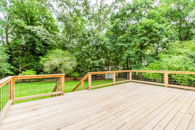 3156 Laurel Way, Snellville, GA 30078